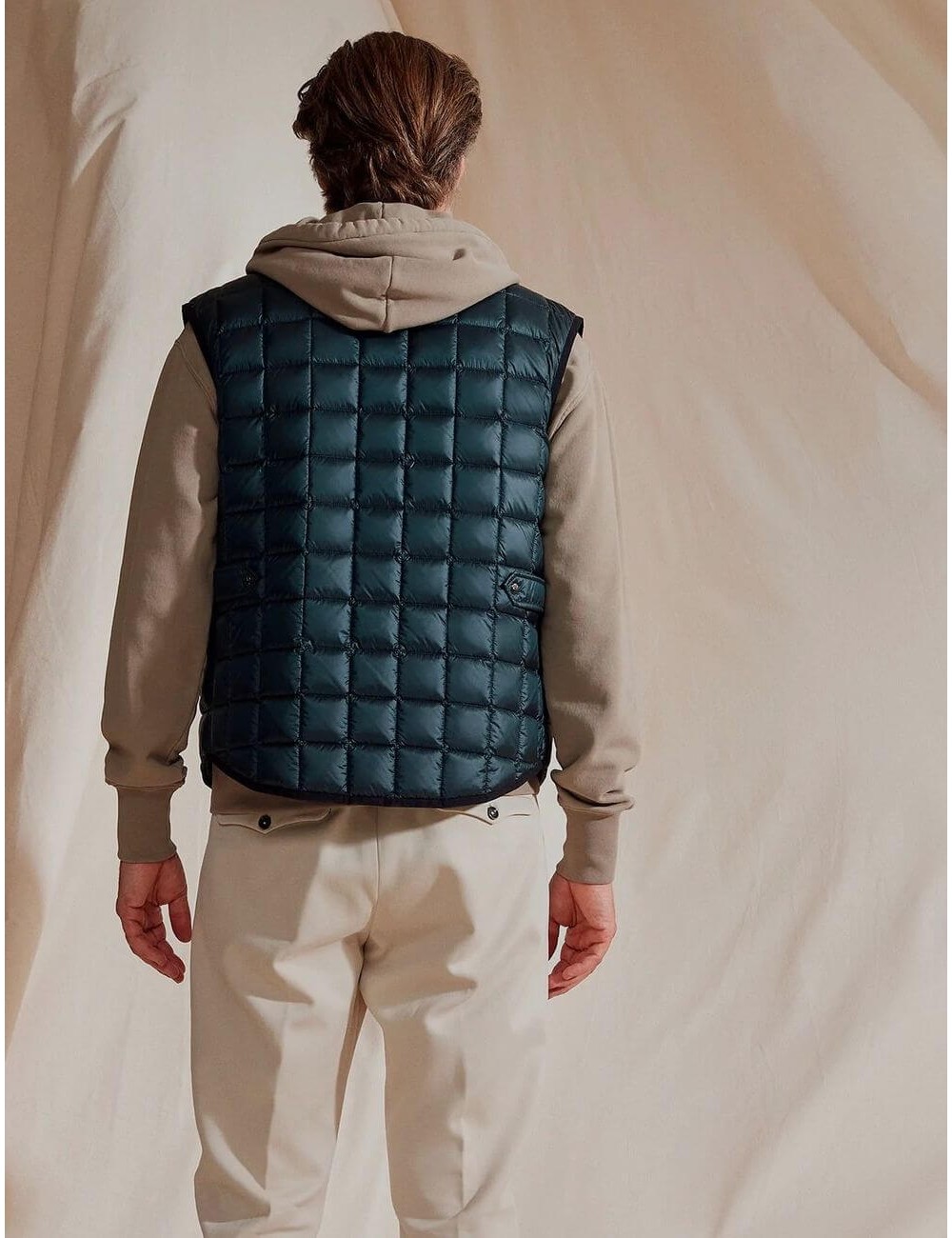 Almirante Seis Madrid | Montecore chaleco plumas verde foresta