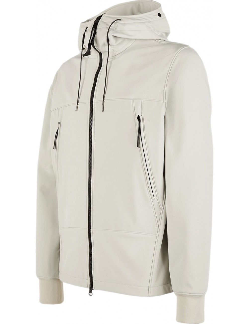 Cazadora soft shell blanco CP Company con gafas | Ego Madrid