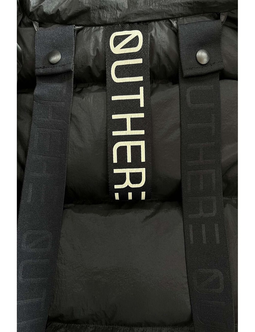 Ego Madrid | Outhere plumas negro ultralight acid dye T32