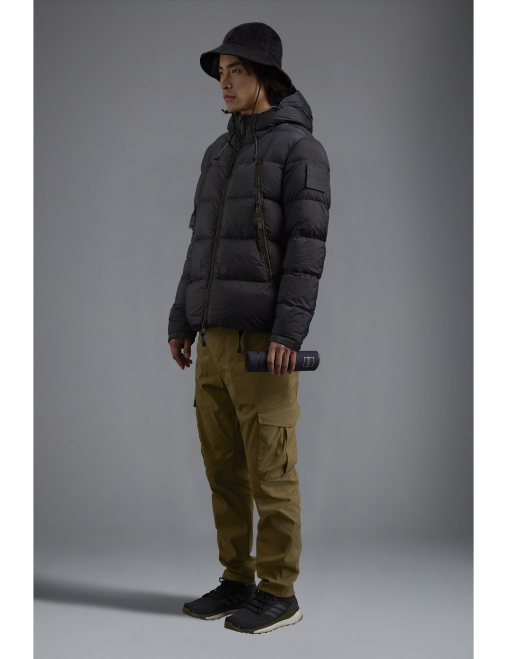 Ego Madrid | Outhere plumas negro ultralight acid dye T32