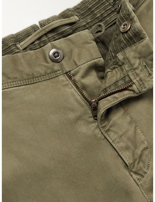 Almirante Seis Madrid | INCOTEX pantalón chino verde raso satinado