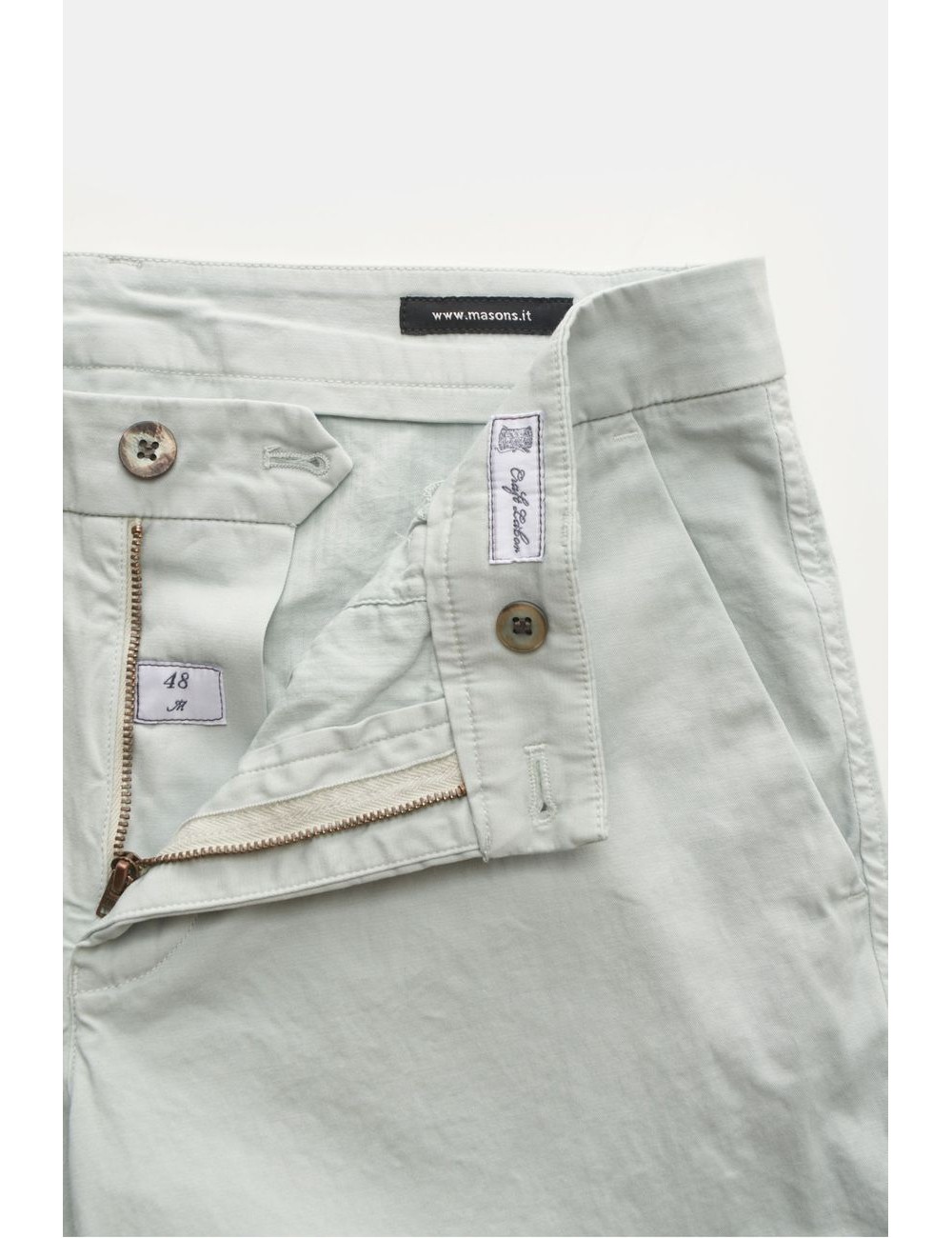 Bermuda elástica fina gris cemento Mason's  | Almirante Seis Madrid