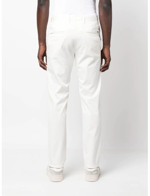Incotex pantalón gabardina elástica blanco | Almirante Seis Madrid