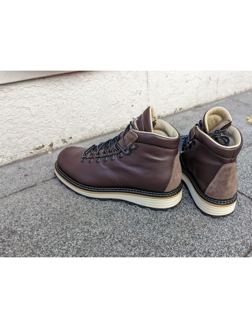 Bota estilo montaña marrón | Almirante Seis Madrid
