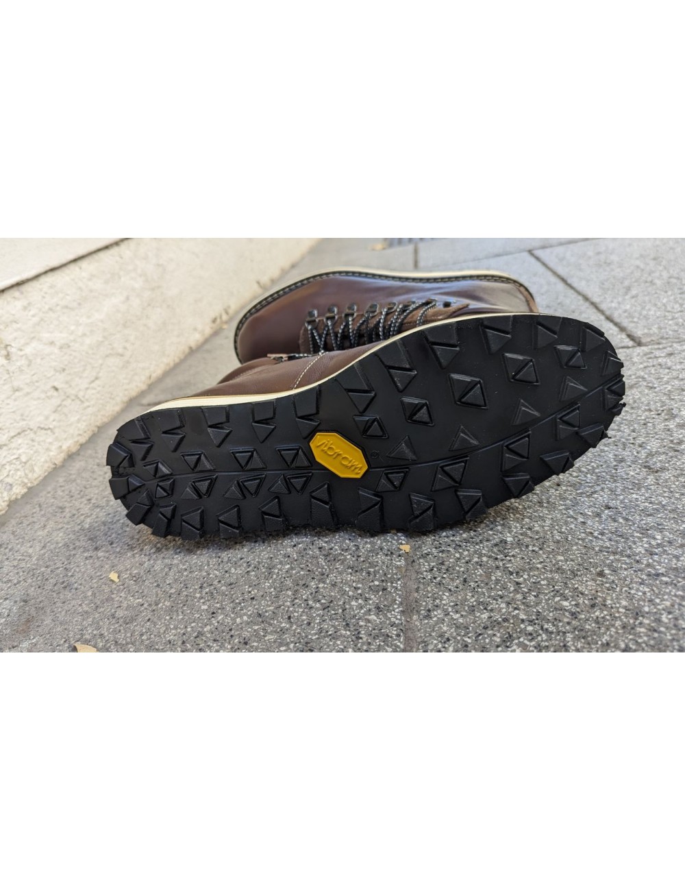 Bota estilo montaña marrón | Almirante Seis Madrid