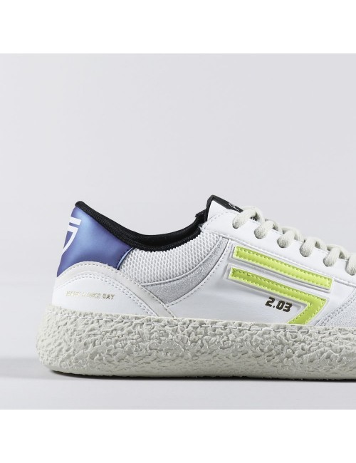 PURAAI zapatilla vegana blanca con logo en verde lima | Ego Madrid