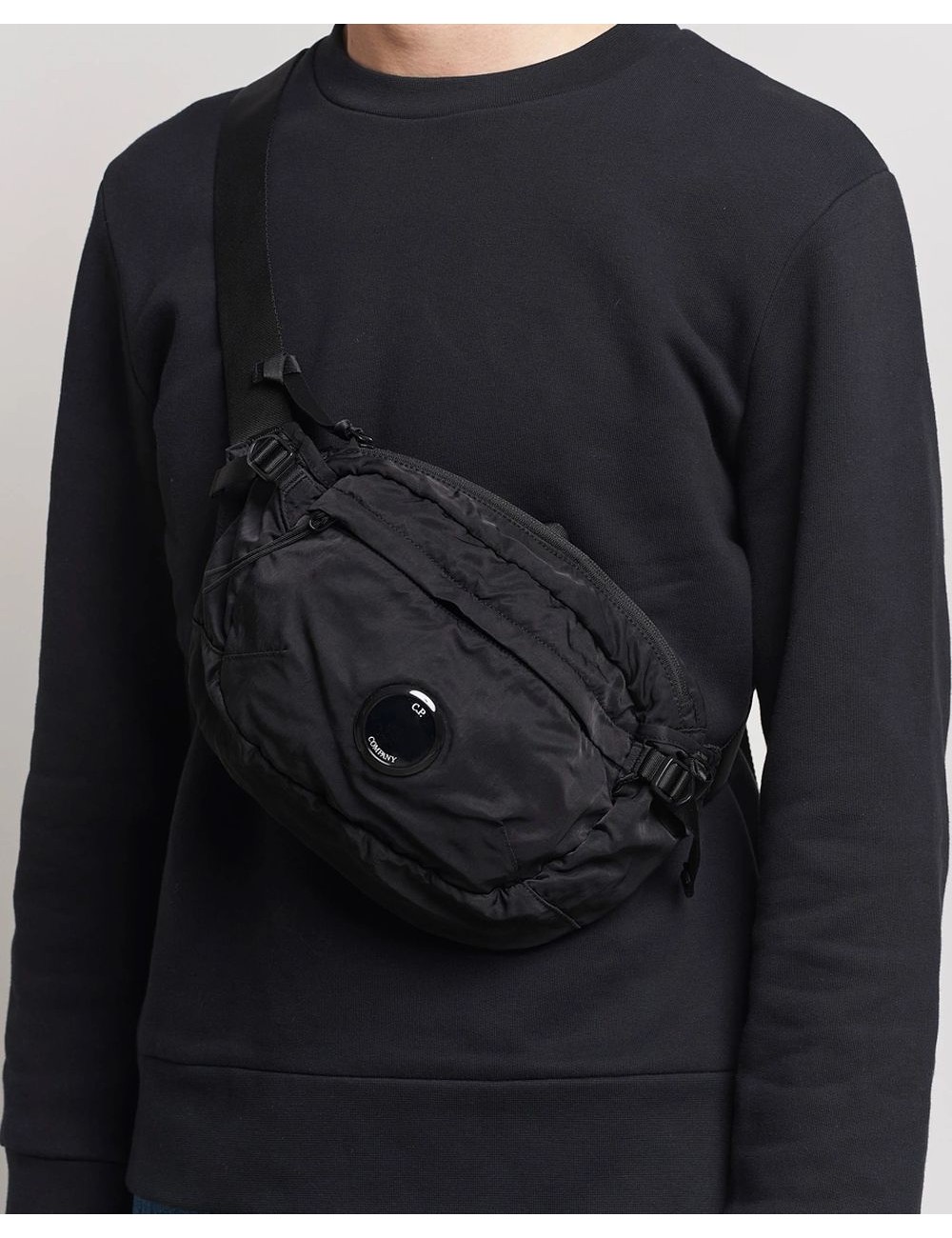 C.P.Compnay Nylon B Crossbody Pack riñonera negra | Ego Madrid oficial