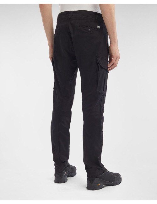 C.P. Company pantalón cargo sateen strech negro | Ego Madrid