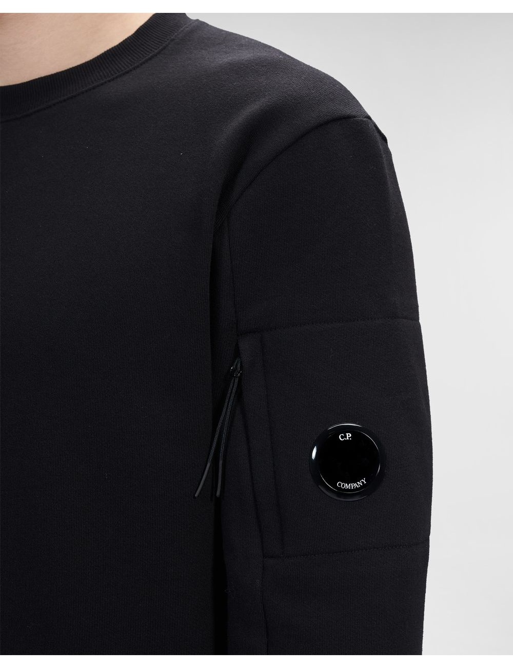 C.P. Company sudadera diagonal raised cuello redondo negra