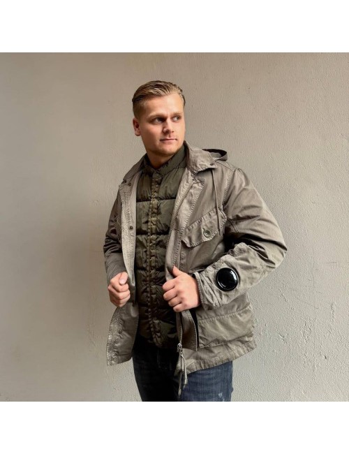 C.P.Company Micro Kei Google Jacket verde militar | Ego Madrid oficial