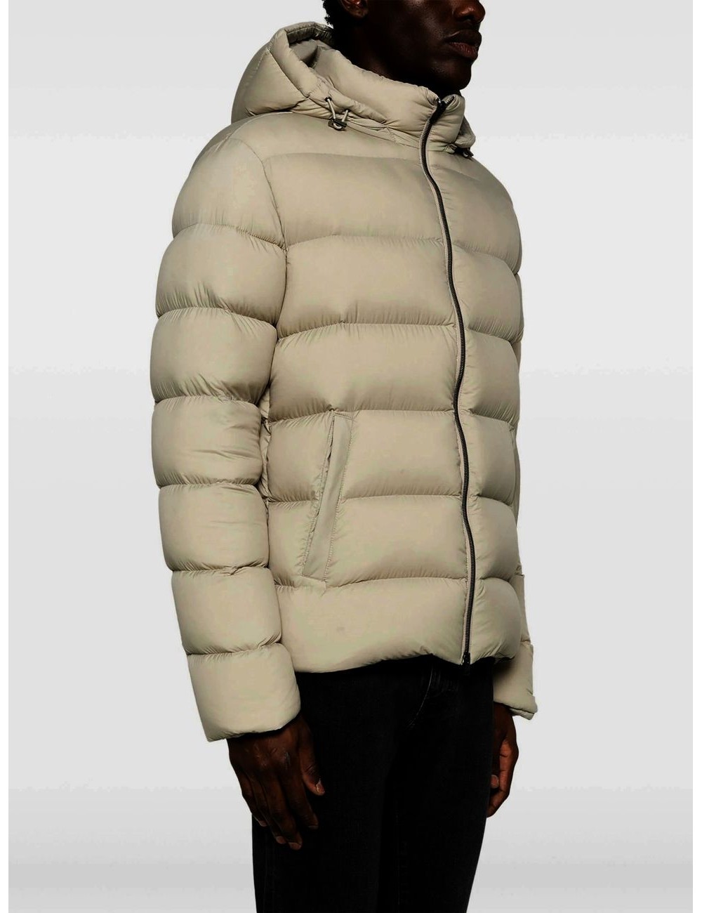 Herno plumas ligero Matt beige | Almirante Seis Madrid oficial