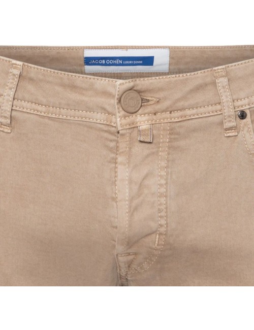 Jacob Cohën vaquero bard gabardina elástica beige arena | Ego Madrid