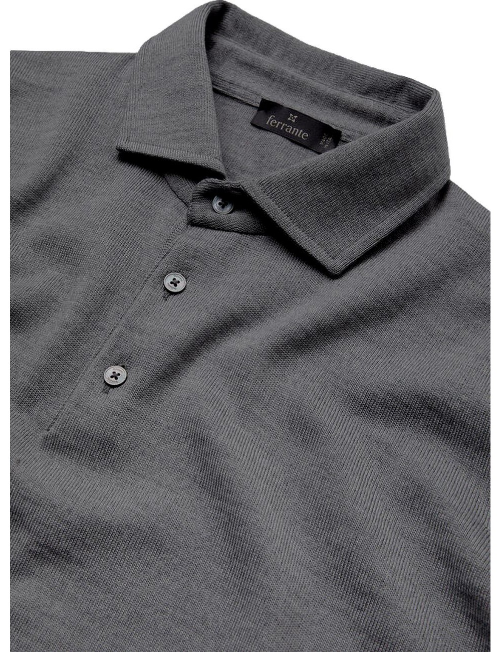 Ferrante polo negro cuello camisa gris | Almirante Seis Madrid