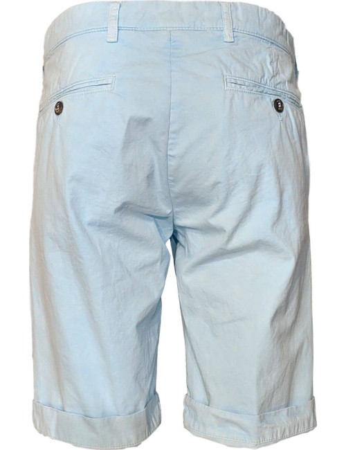 Bermuda tipo chino, color azul fluor de algodón con efecto desgastado