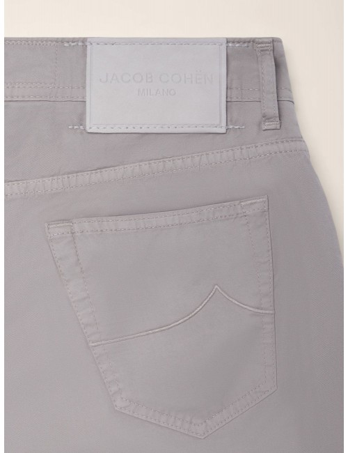 Jacob Cohën pantalón vaquero Bard Gris perla | Almirante Seis Madrid
