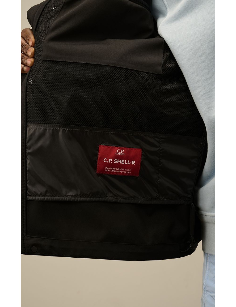 C.P. Company Shell-R Doble bolsillo Goggle Jacket negro | Ego Madrid