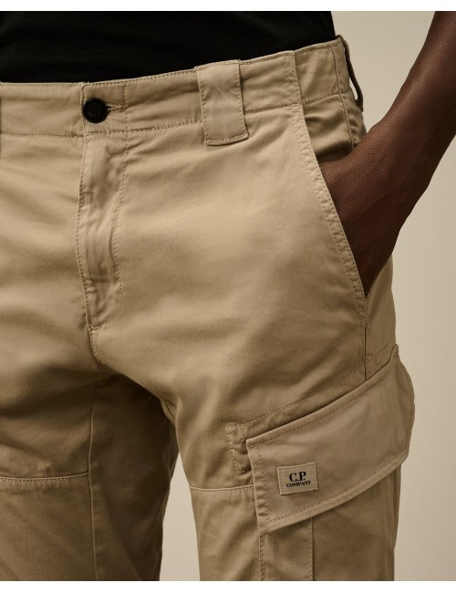 C.P. Company Stretch Sateen Cargo Logo Pant Vintage Khaki | Ego Madrid