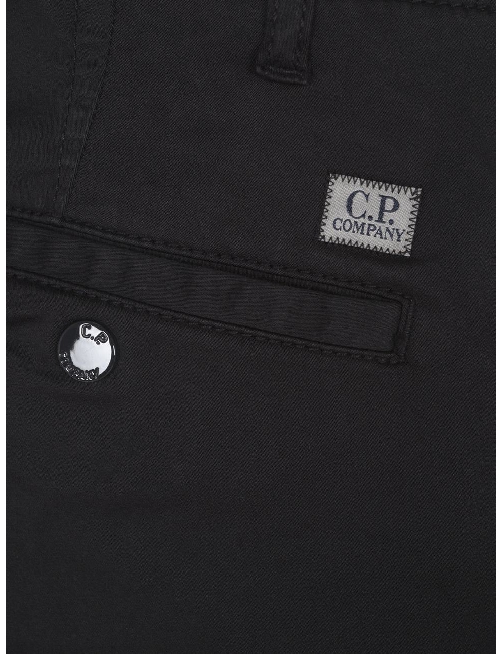 C.P. Company Stretch Sateen Cargo Logo Pant Vintage Negro | Ego Madrid