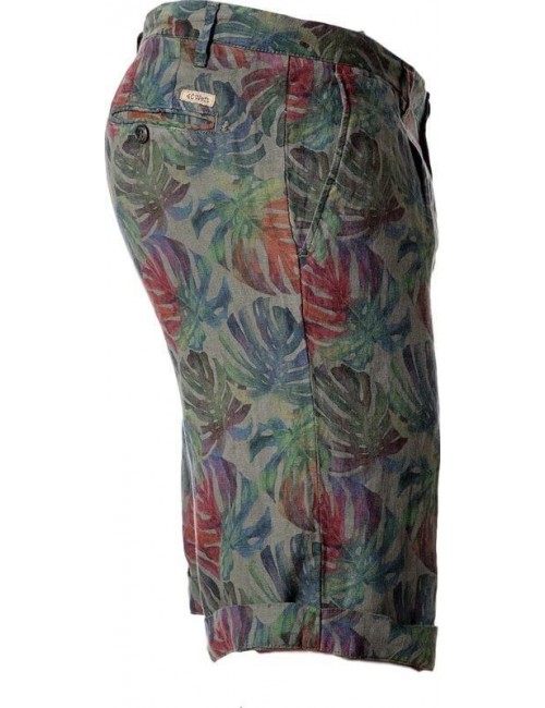 Bermuda verde lino estampada con hojas de palmera de colores