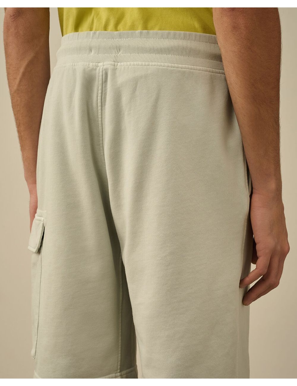 Ego Madrid tienda ofical C.P. Company Bermudas cargo en tejido sudadera diagonal gris claro