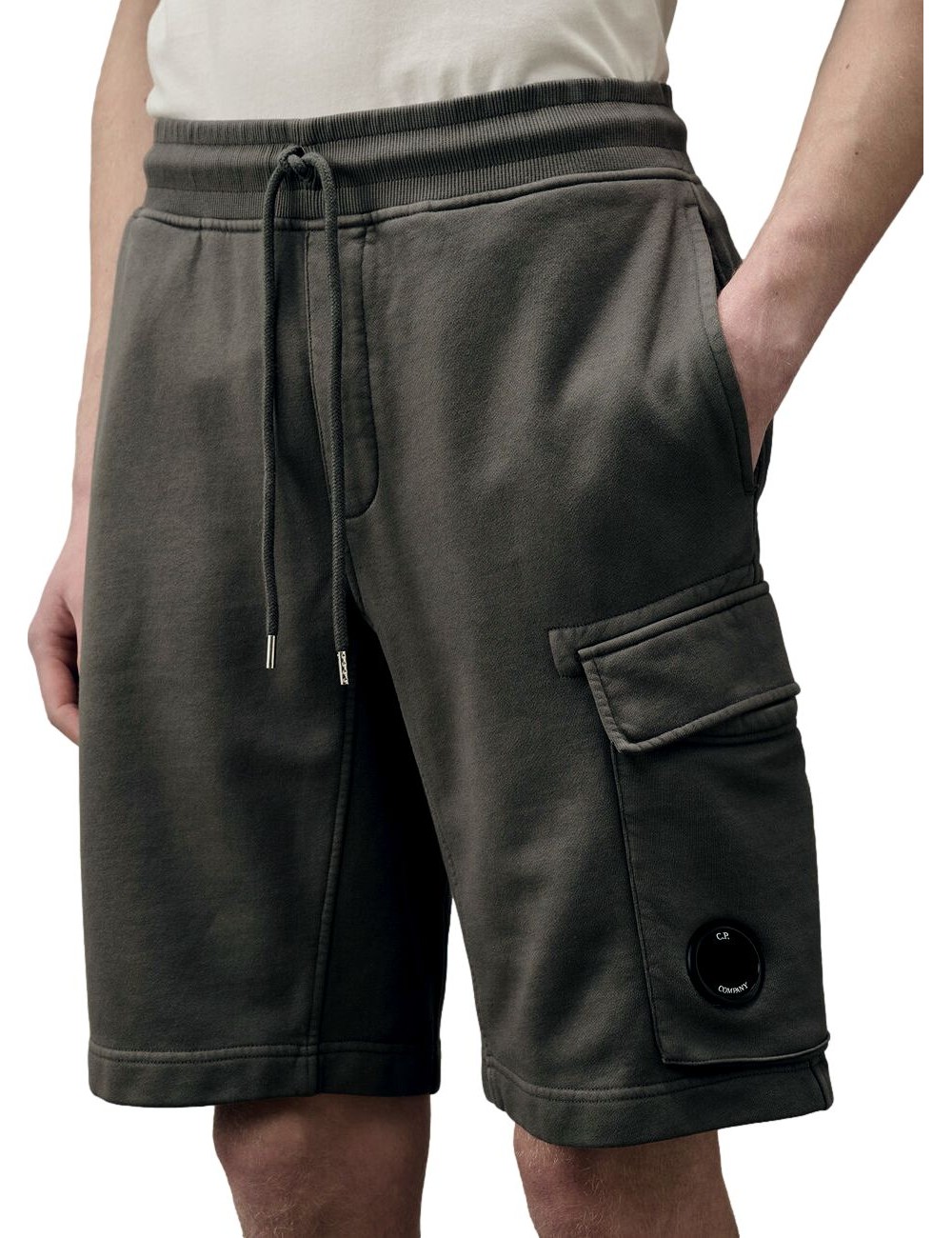 C.P. Bermudas cargo tejido sudadera diagonal smoked pearl | Ego Madrid
