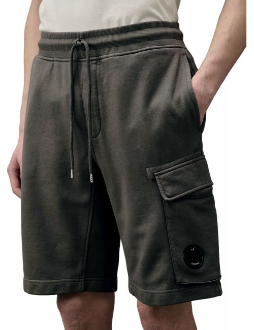 C.P. Bermudas cargo tejido sudadera diagonal smoked pearl | Ego Madrid
