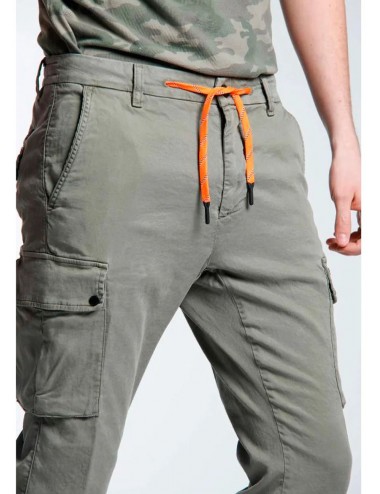 MASON'S Pantalón cargo ChileAthleisure verde militar 2