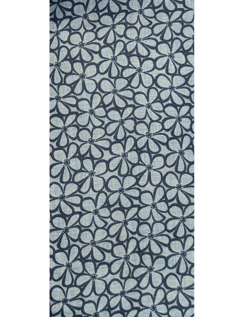 Giangi camisa fondo azul cielo con silueta estampada floral azul marino