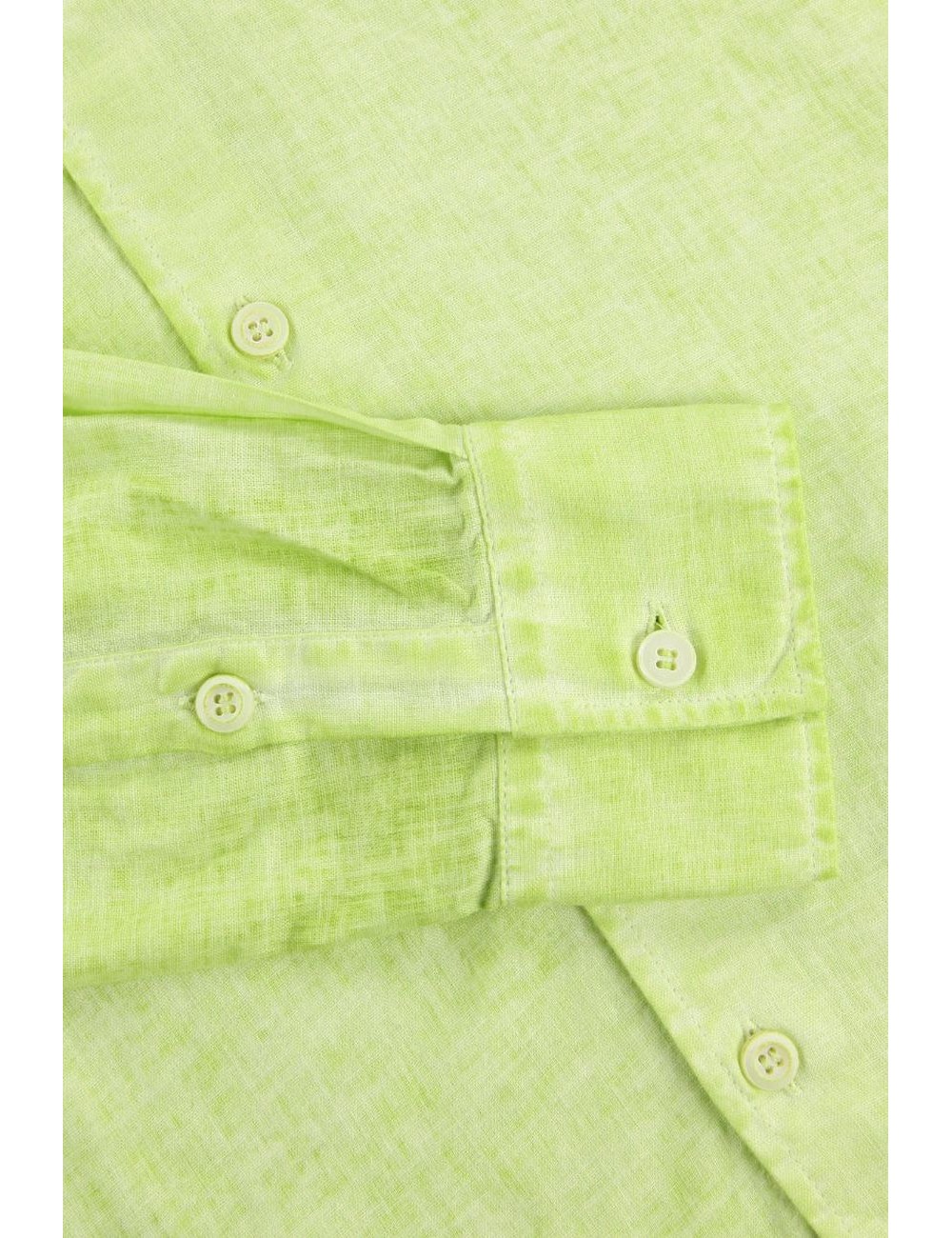 BoB camisa verde algodón lino con bordados pintado con aerógrafo