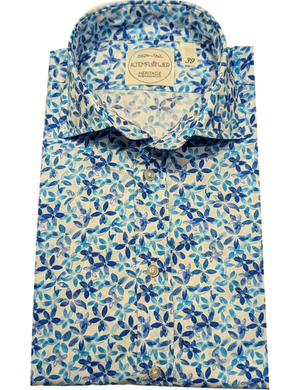 ALTEMFLOWER camisa estampado floral azul fondo blanco
