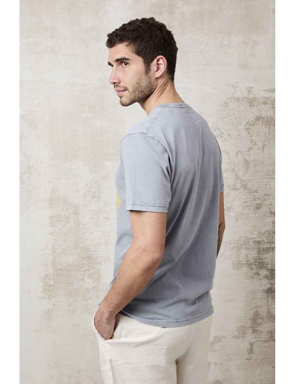 Camiseta Bowery de manga corta de color gris