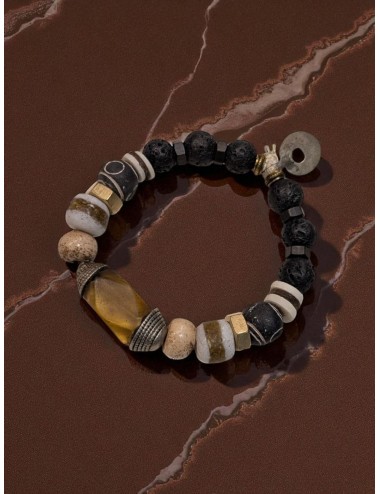 Pulsera artesanal  piedras negras volcánicas y cabuchón ámbar  aristas