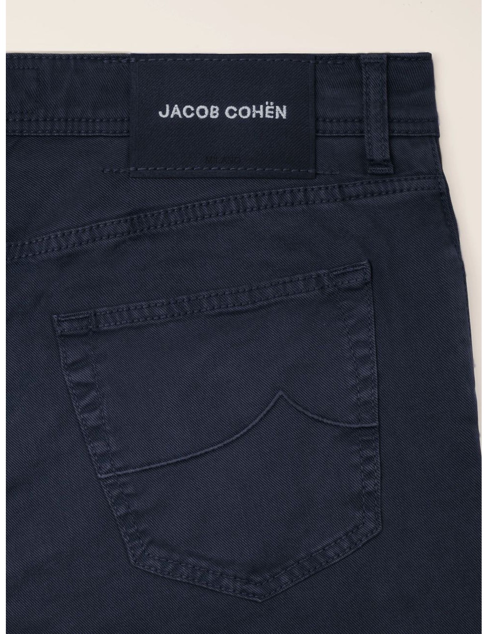 Jacob Cohën pantalón vaquero Bard sarga elástica de algodón y lyocell azul marino