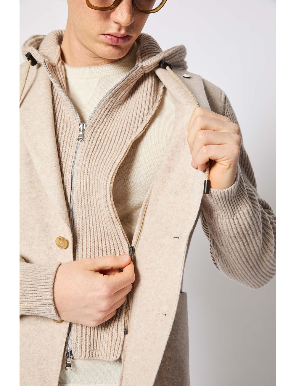 L.B.M. Americana beige con pechera desmontable | Almirante Seis