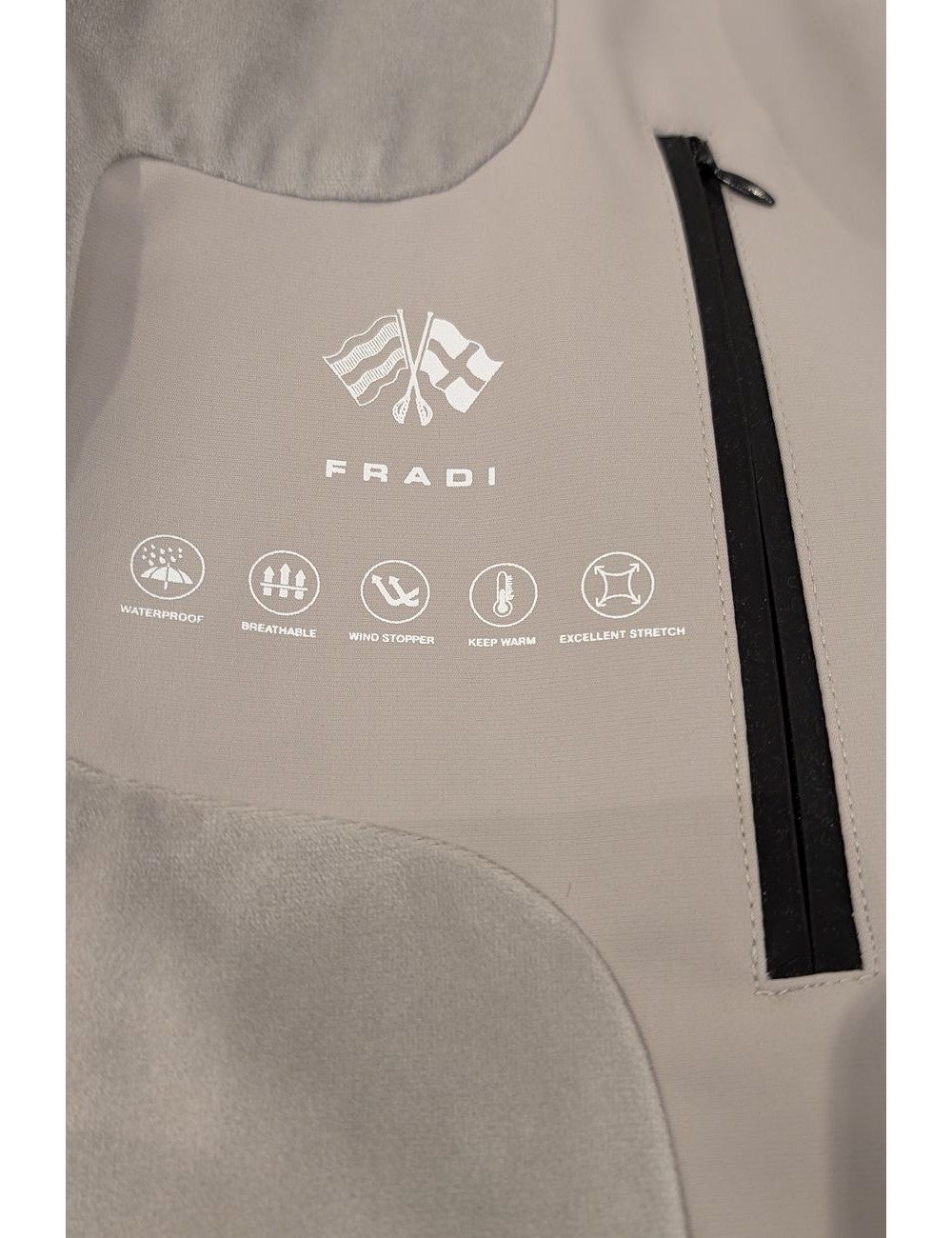 Fradi soft shell Beige | Almirante Seis Madrid