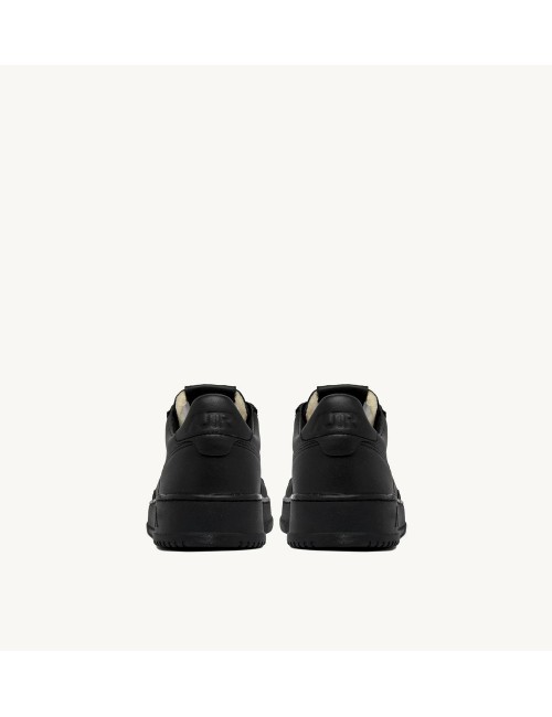 Autry zapatilla medalist low negro SG16