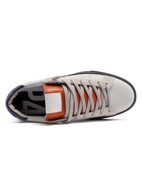 P448 Jack blanco contraste azul y naranja suela negra