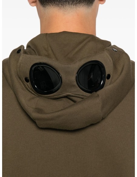C.P. COMPANY sudadera verde oliva con cremallera capucha y gafas