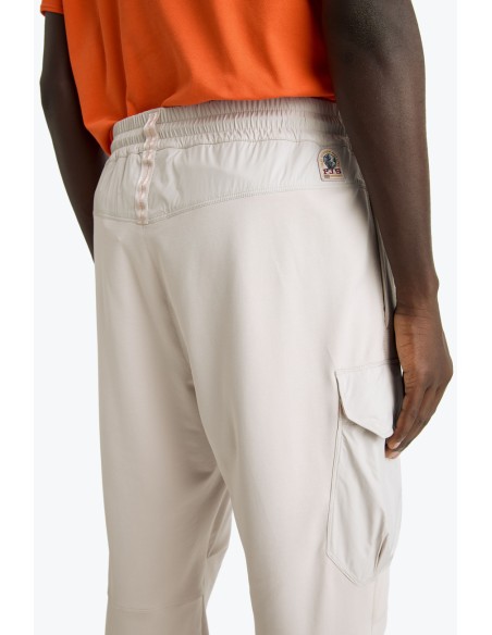Parajumpers pantalón largo Kennet color beige claro en tejido de felpa con bolsillos laterales