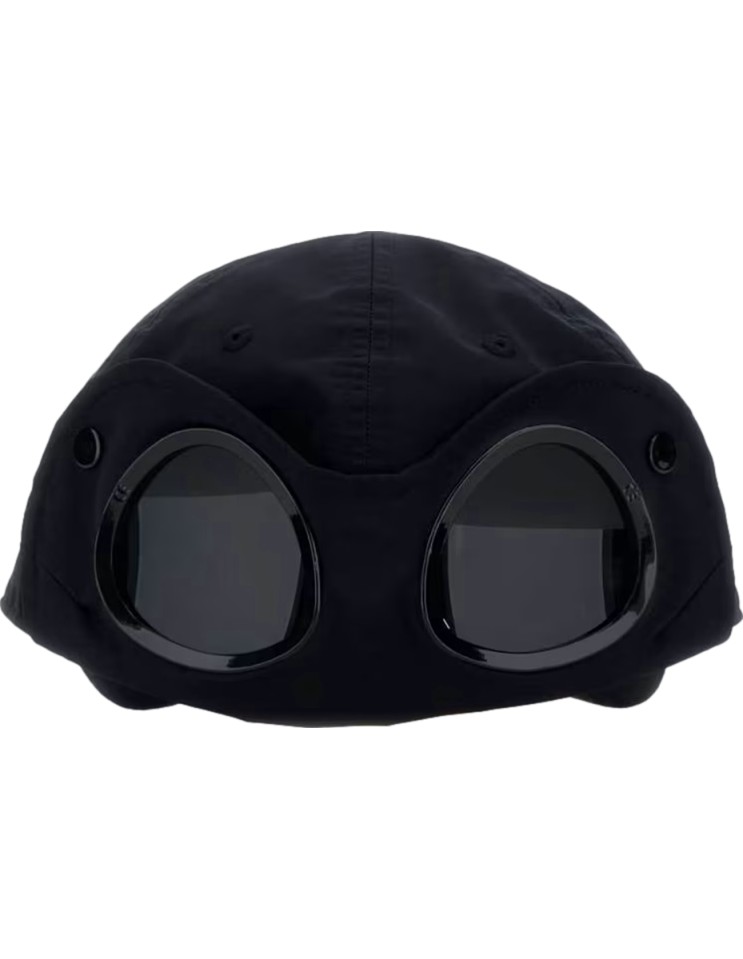 C.P. COMPANY Gorra azul con gafas en tejiod Chrome-R vista trasera con lentes