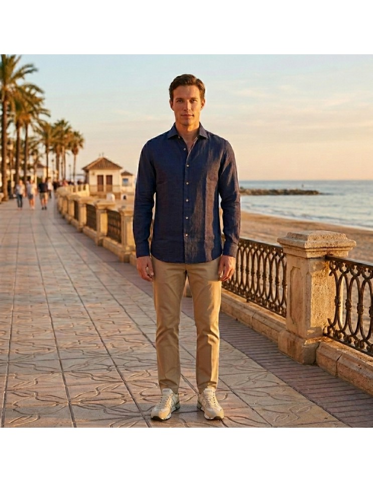 Camisa lino azul marino - Mazzarelli paseando