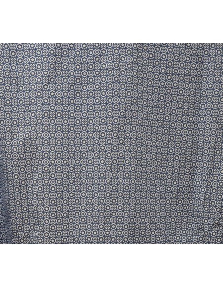 Camisa Sean Panamino Voile de algodón estampado de inspiración japonesa azul- Fedeli detalla dibujo