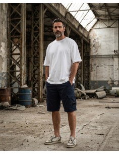 C.P. Company bermudas cargo saten strech azul marino con lente 2