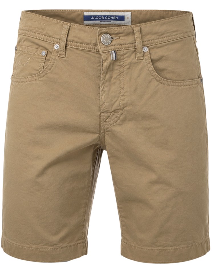 Jacob Cohën Bermudas modelo Nicolás gabardina de algodón elástico beige vista frontal
