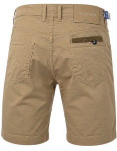 Jacob Cohën Bermudas modelo Nicolás gabardina de algodón elástico beige vista frontal 2