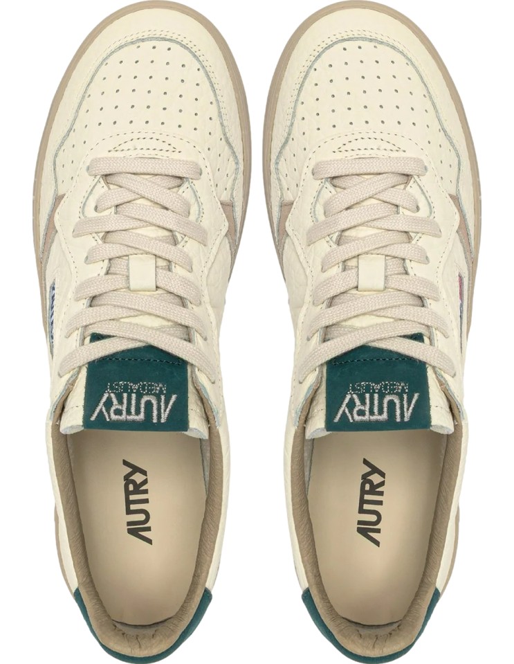 Autry zapatilla medalist low blanco piel rugosa contrastes mar oscuro referencia AULM - NE18 vista cenital