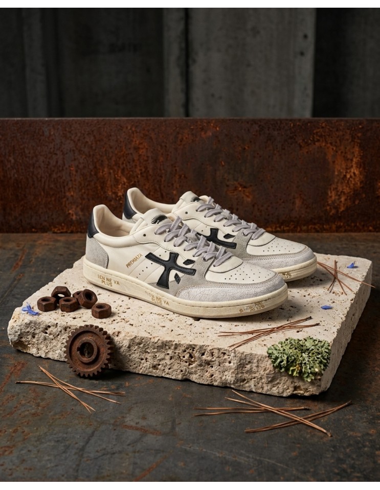PREMIATA Clay 7262 off white contrastes negros sobre piedra clara