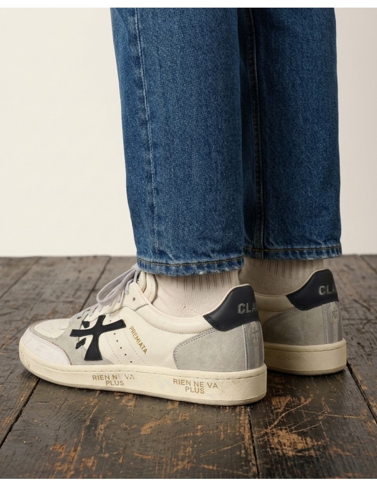 PREMIATA Clay 7262 off white contrastes negros vista trasera