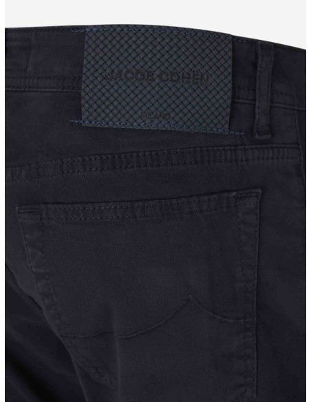 Jacob Cohën Vaquero Bard gabardina elástica azul marino detalle etiqueta piel
