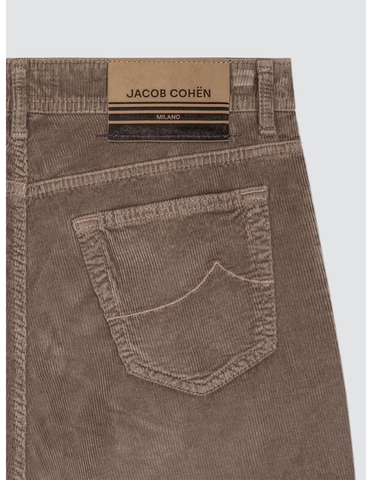 Jacob Cohën vaqueros de pana elástica  detalle etiqueta